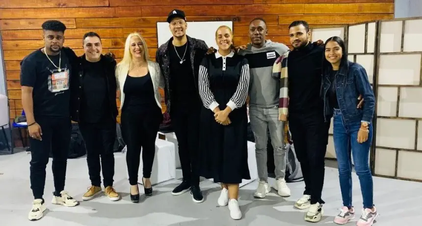 Oasis Ministry impacta con 