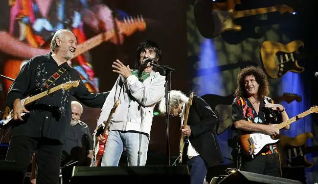 The Strat Pack: Celebración de 50 Años de la Fender Stratocaster en Wembley Arena.