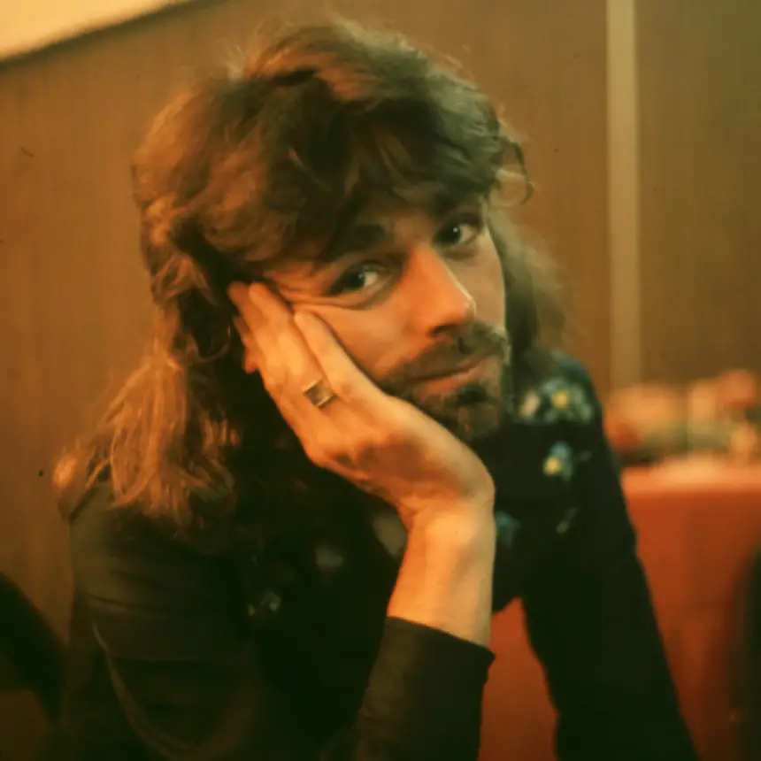 Richard Wright: El Alma Silenciosa de Pink Floyd y su Legado Inmortal.