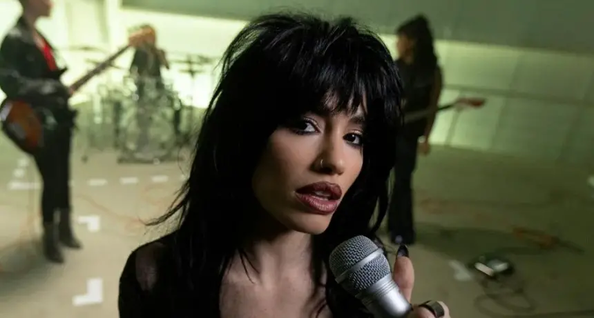 Fanático de Lali: Un Viaje Audaz en Sonido y Producción.