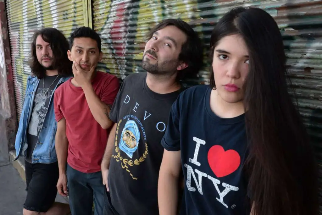 Descubre 10 bandas alternativas de Chile que no puedes dejar de escuchar.