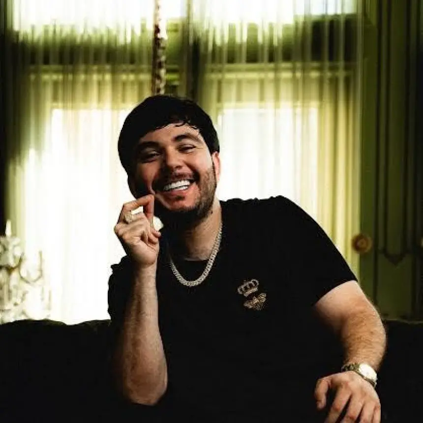 Toca las 10 canciones más populares de Tito Double P en AcordesWeb.