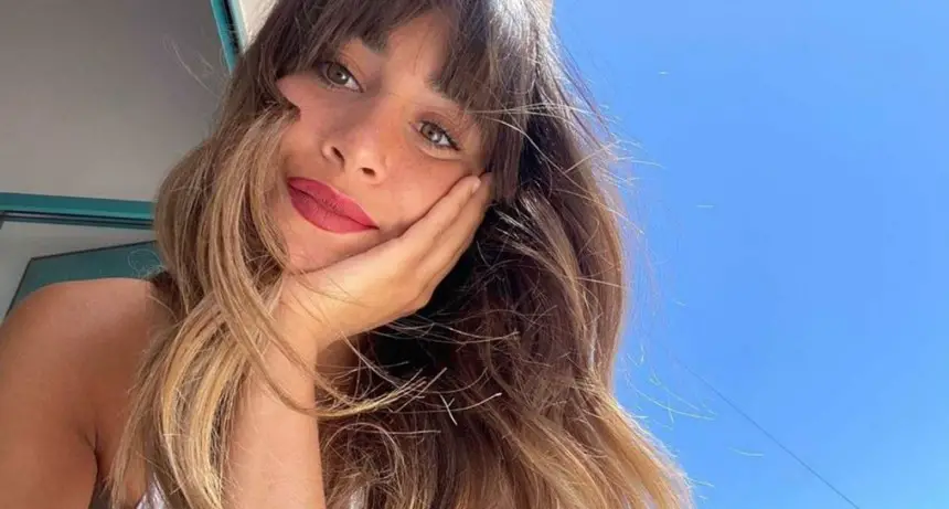 Las 10 canciones más tocadas de Aitana en Acordesweb: Pop y baladas que han conquistado el mundo.