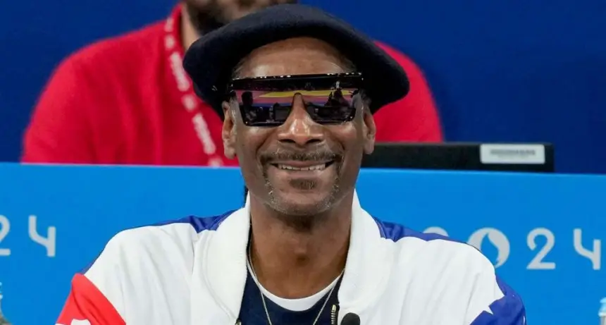 Snoop Dogg: Celebrando el legado de un ícono del rap en su aniversario.