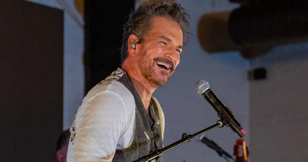 Ricardo Arjona lanza Despacio que hay prisa, el primer adelanto de su próximo disco Seco