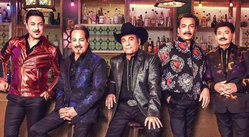 Los Tigres del Norte: Los Reyes del Corrido y la Música Norteña.