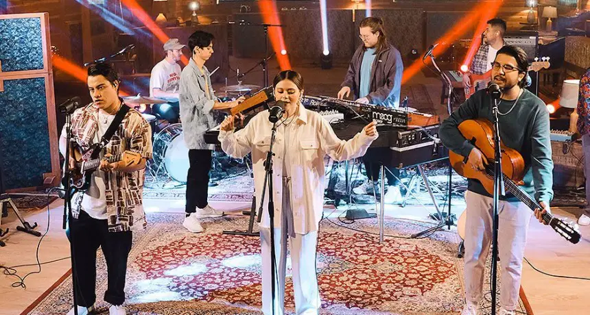 Descubre el Top 10 de canciones de Un Corazón: Himnos que Inspiran.