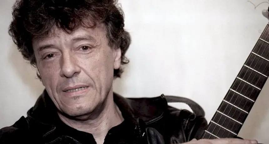 Celebramos a Moris: 5 álbumes esenciales y 10 canciones que definieron su legado.