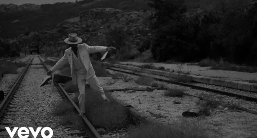 Leiva lanza Bajo Presión: segundo adelanto de su esperado álbum Gigante.