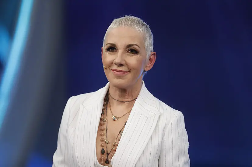 Ana Torroja: Celebrando un Aniversario Más de una Voz que Marcó Épocas