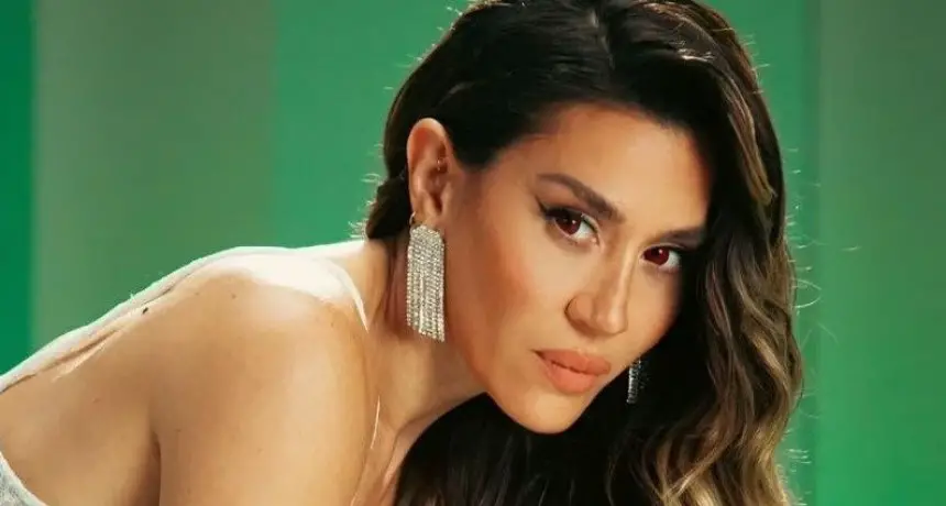 Top 10 de canciones más tocadas de Jimena Barón en AcordesWeb.