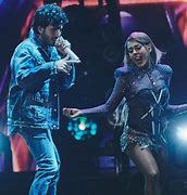 Danna Paola, Sebastian Yatra