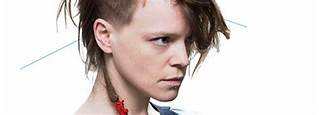 Wallis Bird