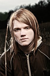 aaron gillespie