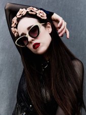 allie x