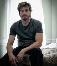 garrett hedlund