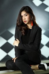 isyana sarasvati