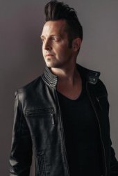 lincoln brewster